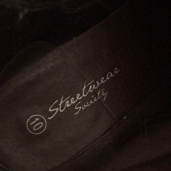 Thick heeled brown boot - Picture 4 of 4